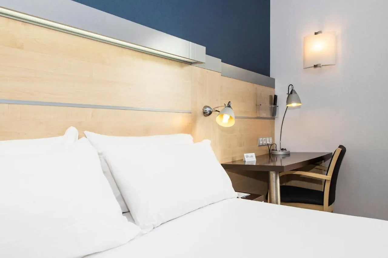 Hotel Holiday Inn Express Molins De Rei By Ihg